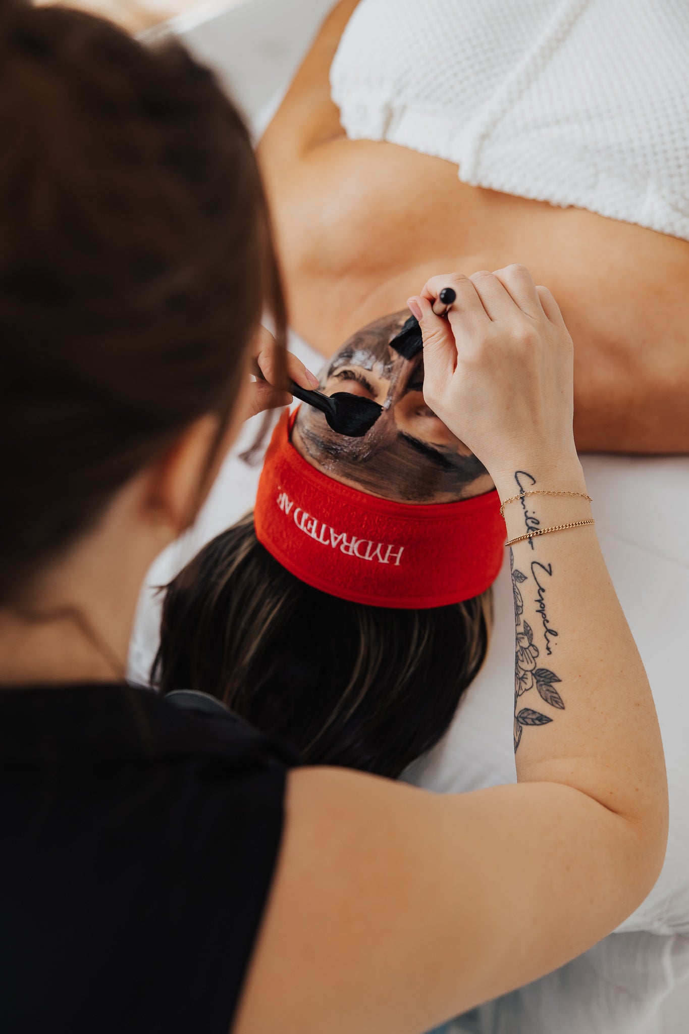 “HYDRATED AF.” HEAD WRAP