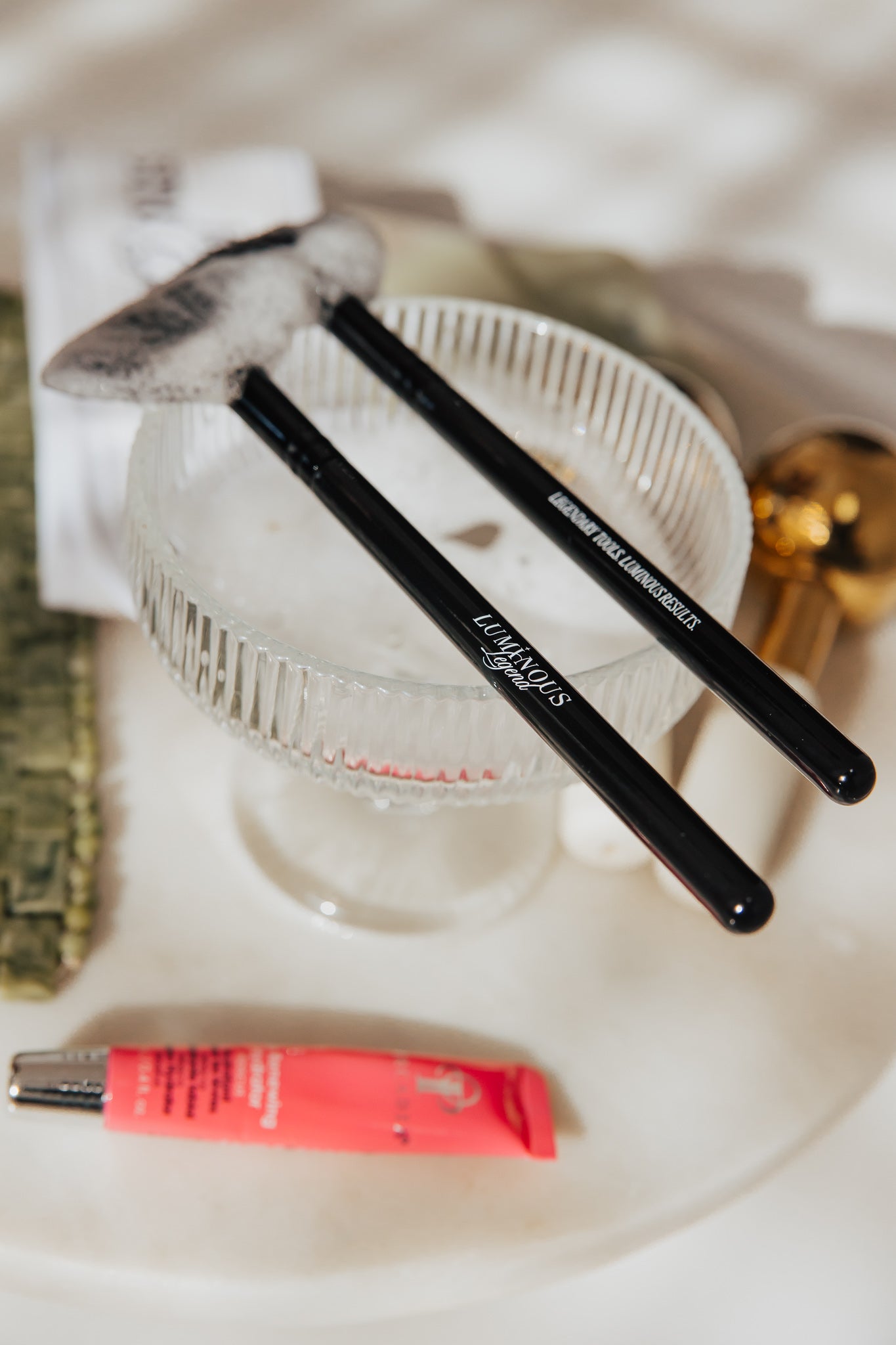 LUMI CLOUD FACIAL BRUSH